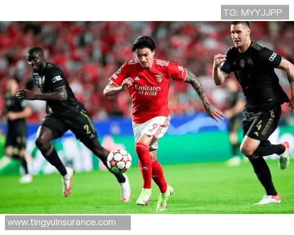 本菲卡与马德拉激战正酣比分悬念引发球迷热议